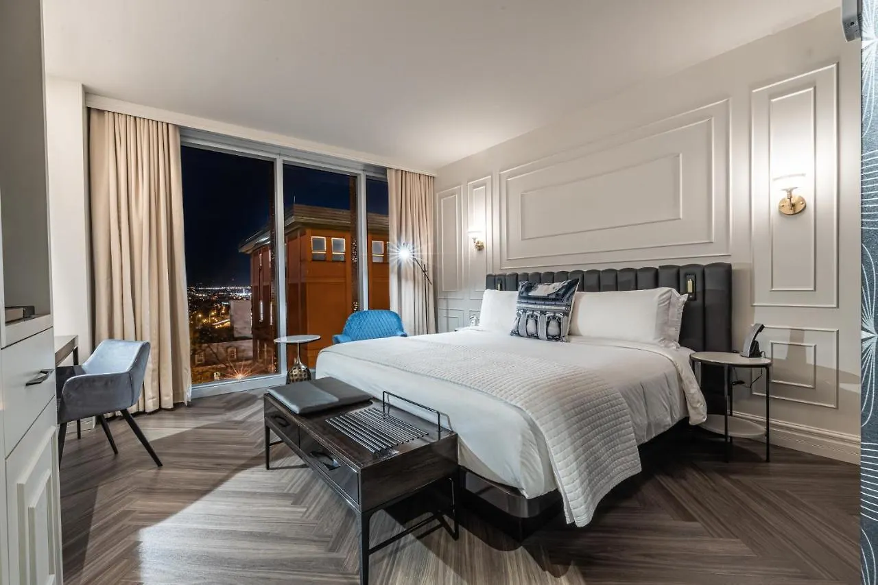****  Le Capitole Hotel Quebec City Canada