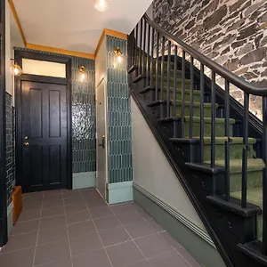 Le Coureur Des Bois **** Québec